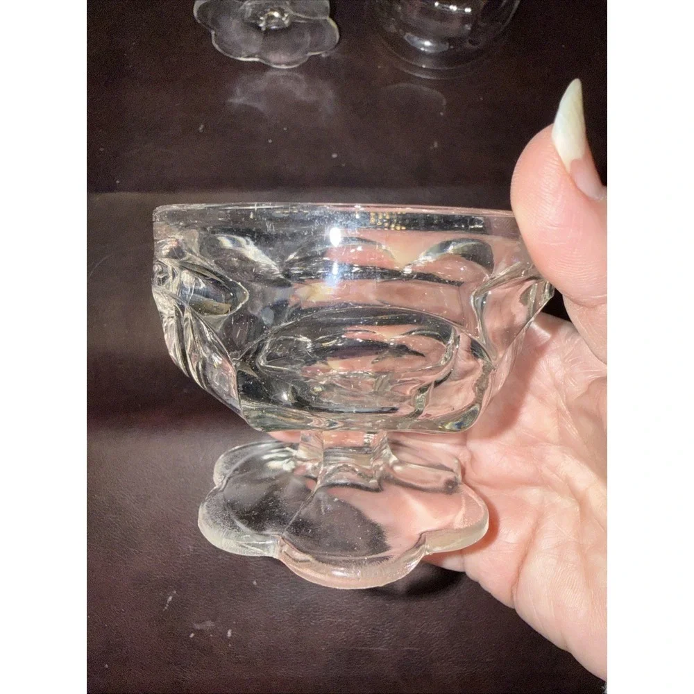 Vintage‎ Ice Cream Sundae Dishes Rate Scalloped Footed Bottom Beautiful